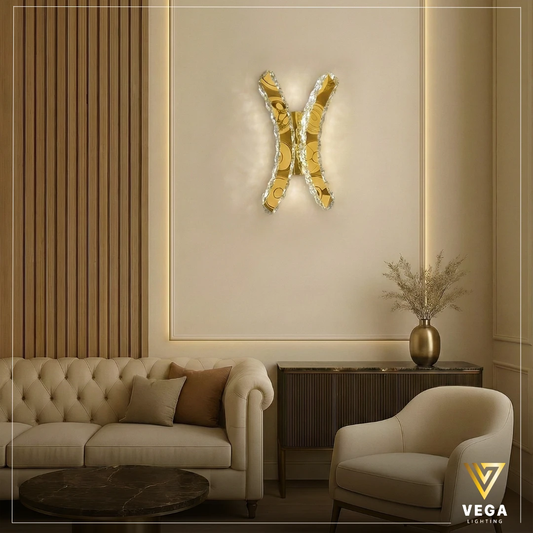 أبليك LUMINEX ذهبي بتصميم كريستال فاخر أبليك LUMINEX ذهبي كريستالي بتصميم هندسي مودرن.