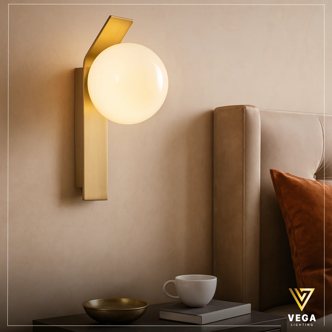 أبليك ORBIS لمبة واحدة بتصميم عصري أبليك ORBIS ذهبي لمبة واحدة بتصميم كروي مودرن